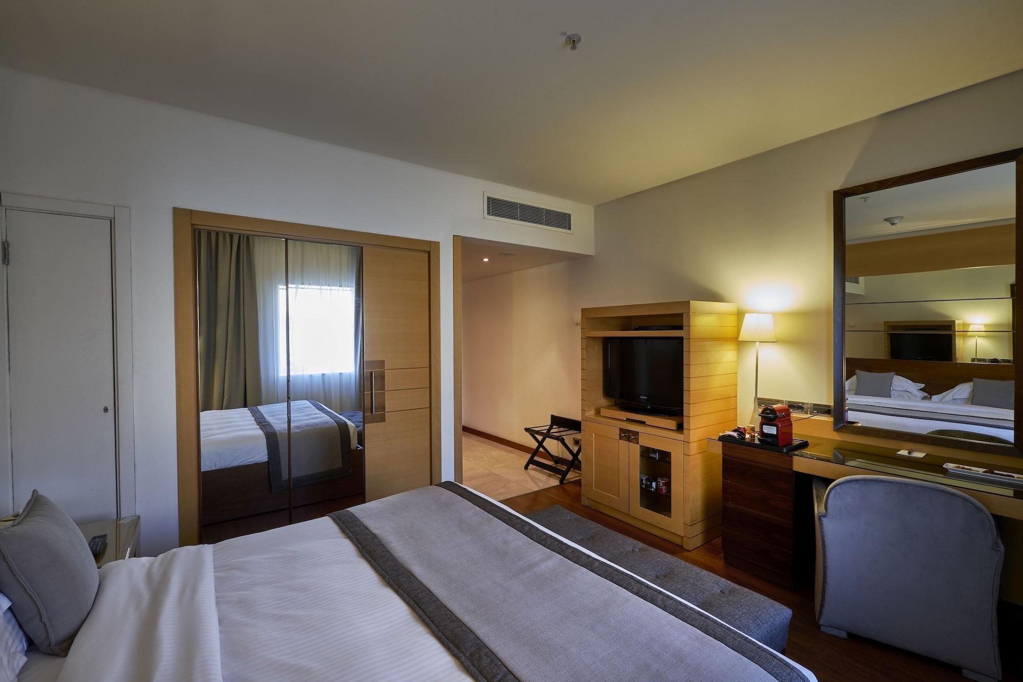 Resort Coral And 5*